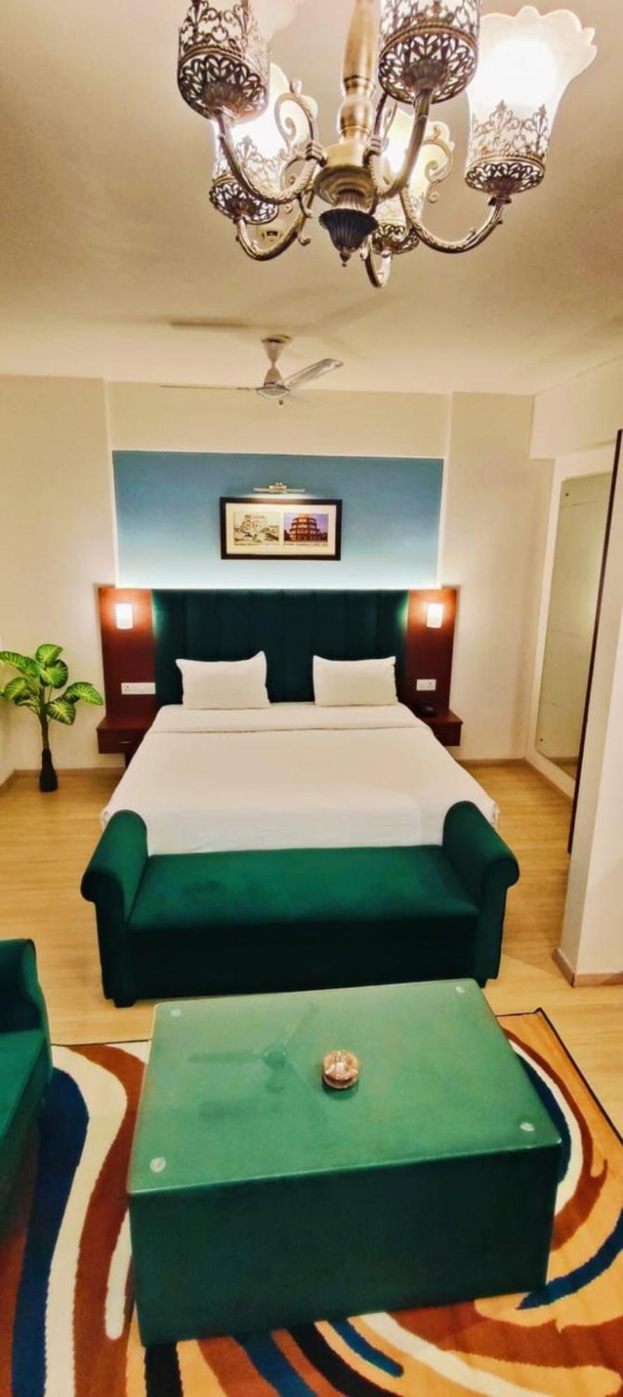 The Grace Residency - Gomtinagar, Lucknowアパートホテル エクステリア 写真