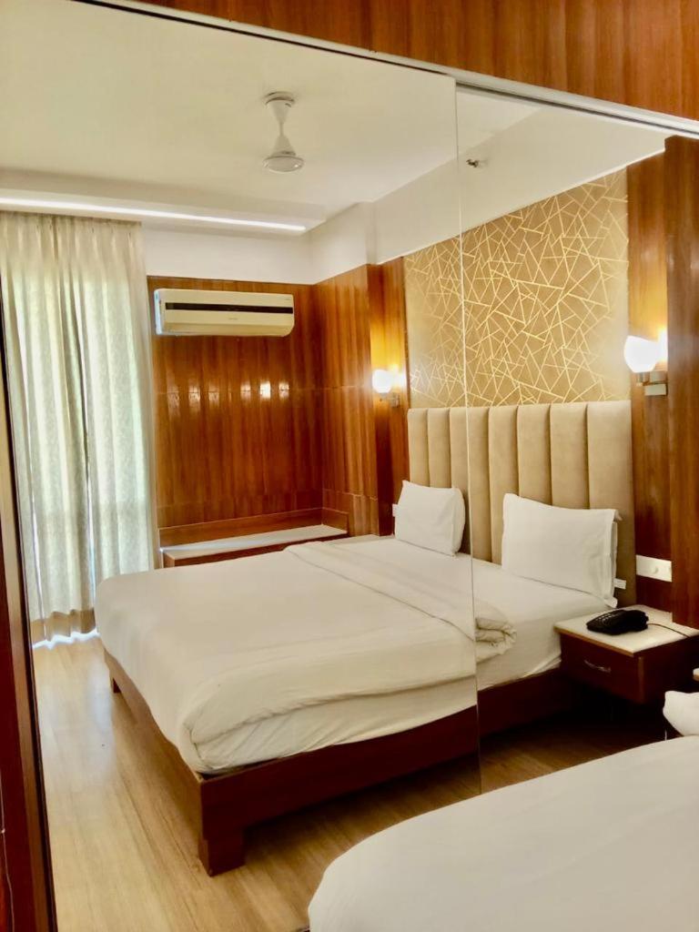 The Grace Residency - Gomtinagar, Lucknowアパートホテル エクステリア 写真