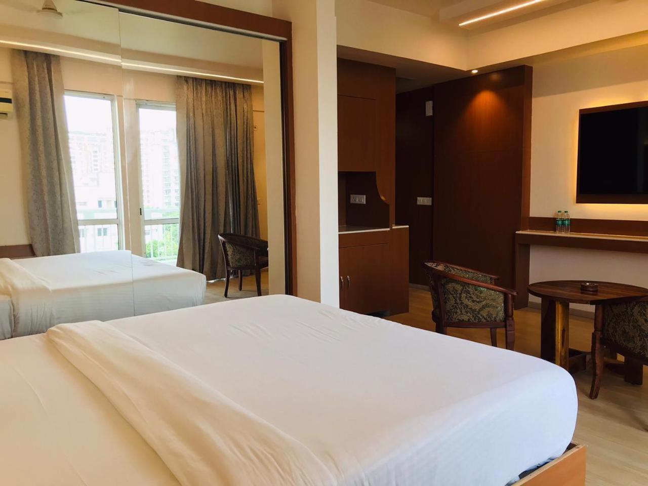 The Grace Residency - Gomtinagar, Lucknowアパートホテル エクステリア 写真