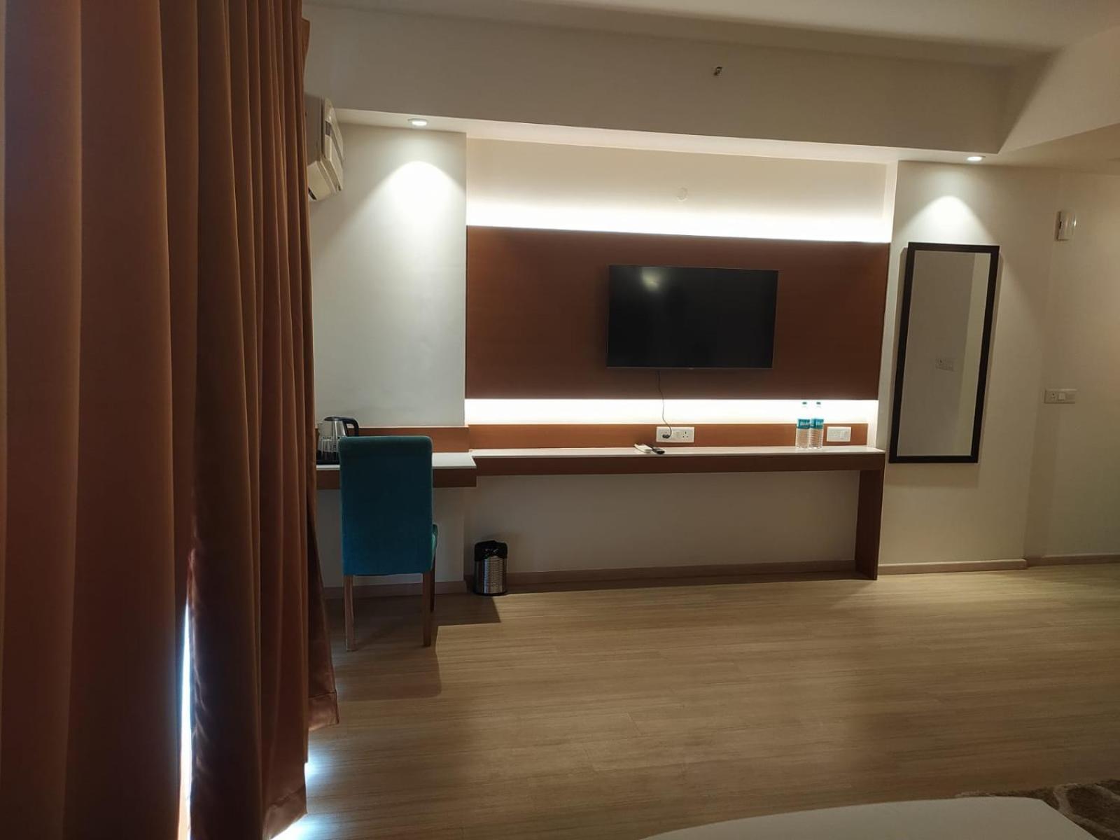 The Grace Residency - Gomtinagar, Lucknowアパートホテル エクステリア 写真